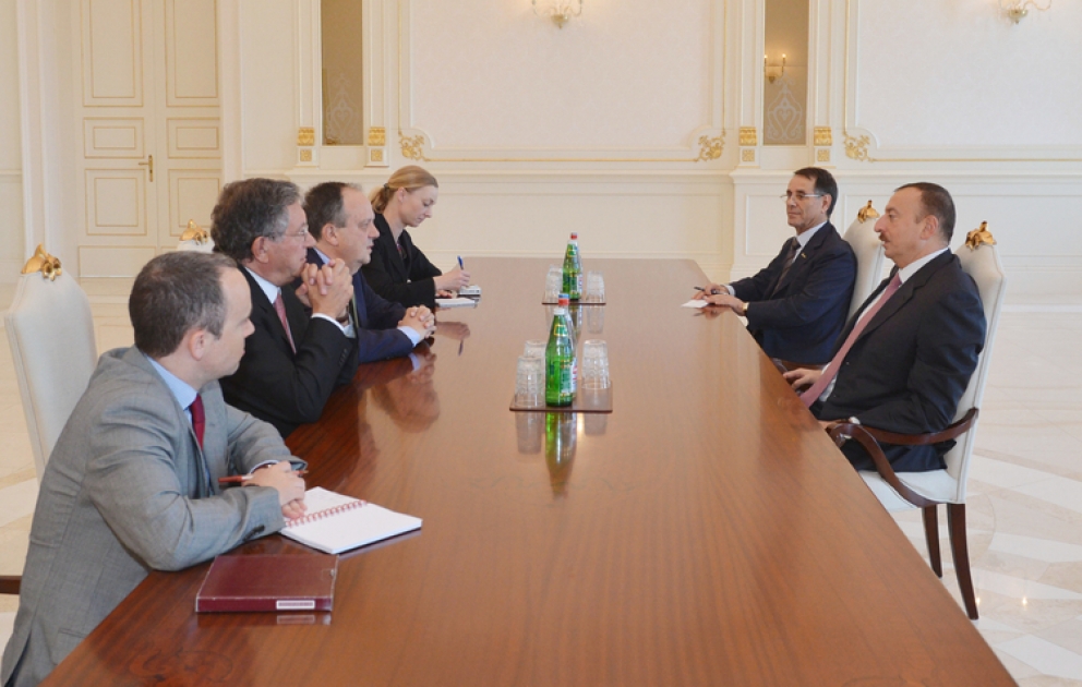Le président Ilham Aliyev a reçu la délégation dirigée par le représentant spécial de l'Assemblée parlementaire de l'OSCE pour le Caucase VIDEO