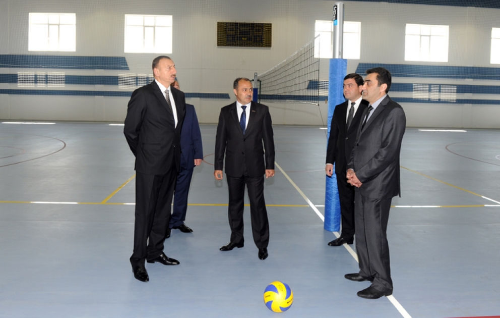 Le président Ilham Aliyev a visité le Complexe sportif olympique à Chamakhy VIDEO