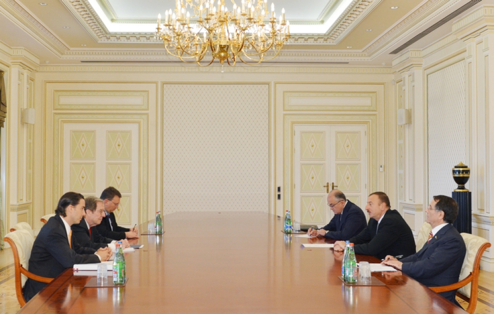 Le président azerbaïdjanais Ilham Aliyev a reçu le sous-secrétaire d’Etat américain pour les affaires de l’énergie VİDEO