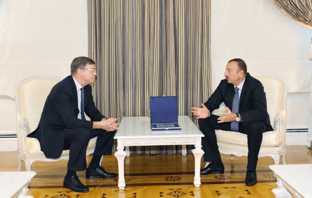 Le président Ilham Aliyev a reçu l’ambassadeur russse en Azerbaïdjan VIDEO