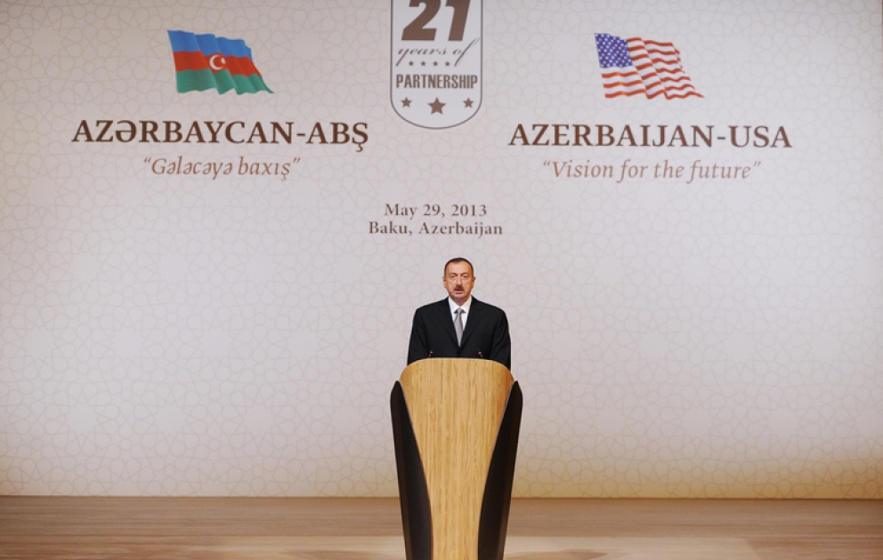 Le président Ilham Aliyev a participé à l’ouverture du Forum azerbaïdjano-américain «Un regard sur l’avenir» à Bakou VIDEO
