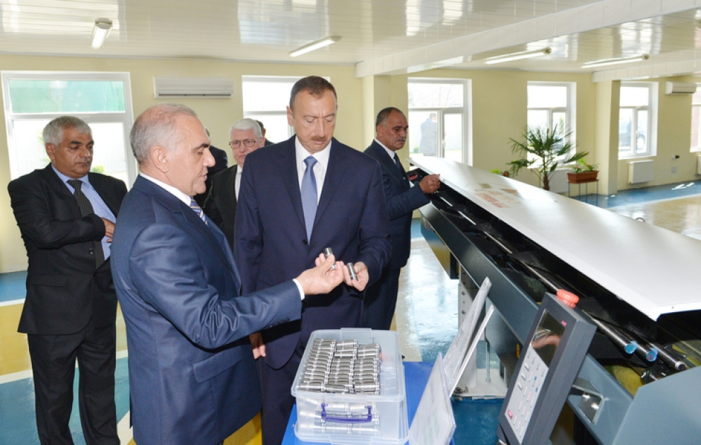Le centre de la fabrication des obus de gros calibre de l’usine du ministère de l’Industrie de la Défense à Chirvan a été mis en marche VİDEO