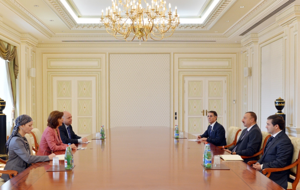 Le président azerbaïdjanais Ilham Aliyev a reçu la délégation dirigée par la ministre colombienne des AE VİDEO