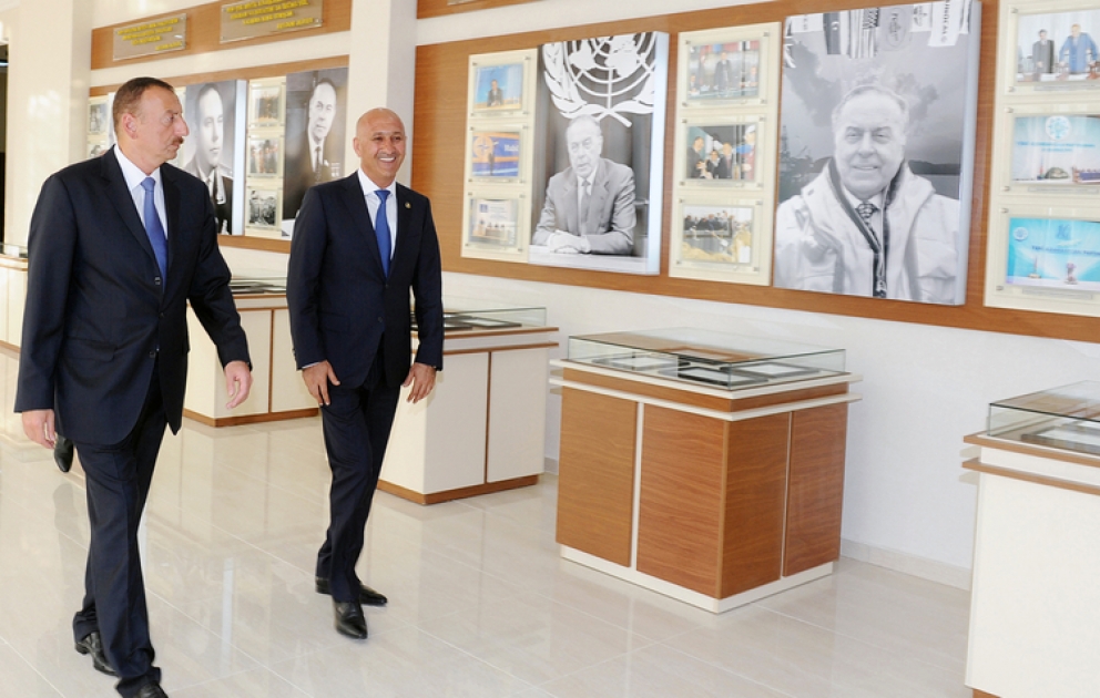 Le président Ilham Aliyev a participé à l’inauguration du Centre Heydar Aliyev VİDEO