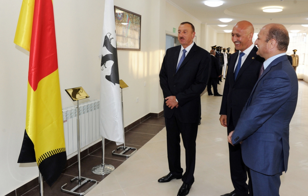 Le président Ilham Aliyev a pris part à l’ouverture du Centre de la Jeunesse à Siyazan VİDEO