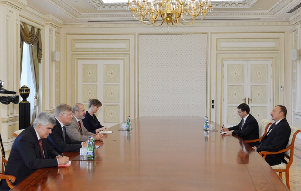 Le président azerbaïdjanais Ilham Aliyev a reçu la délégation dirigée par Philippe Lefort, représentant spécial de l’UE pour le Caucase du Sud VİDEO