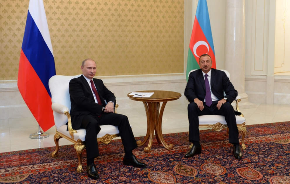 Entretien du président azerbaïdjanais Ilham Aliyev avec le président russe Vladimir Poutine VİDEO