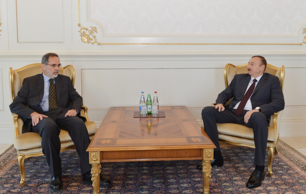 President Ilham Aliyev receives credentials of incoming Brazilian ambassador VİDEO