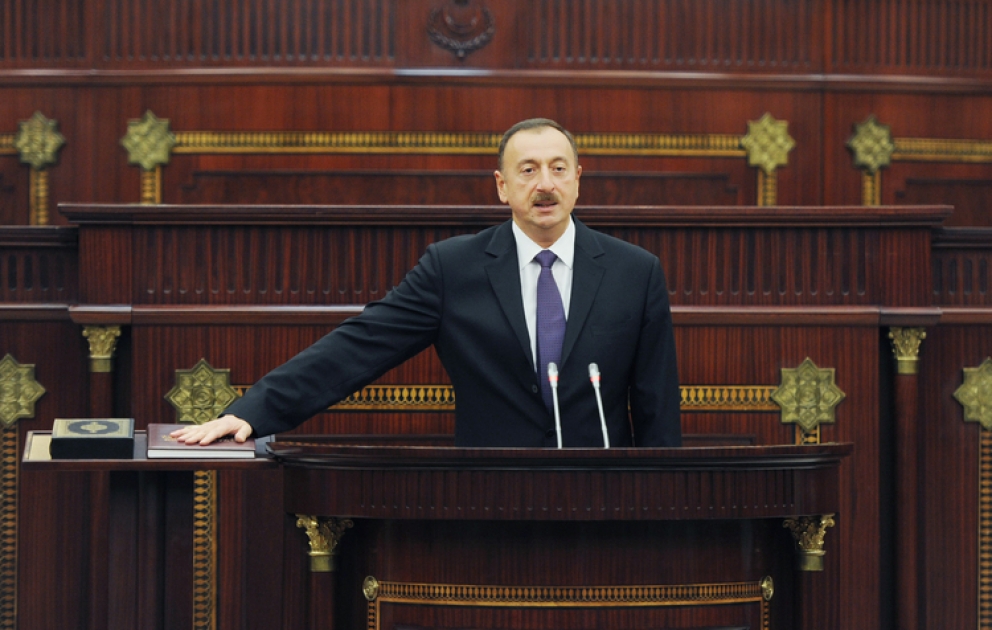 Eine feierliche Inauguration von Ilham Aliyev stattgefunden VİDEO