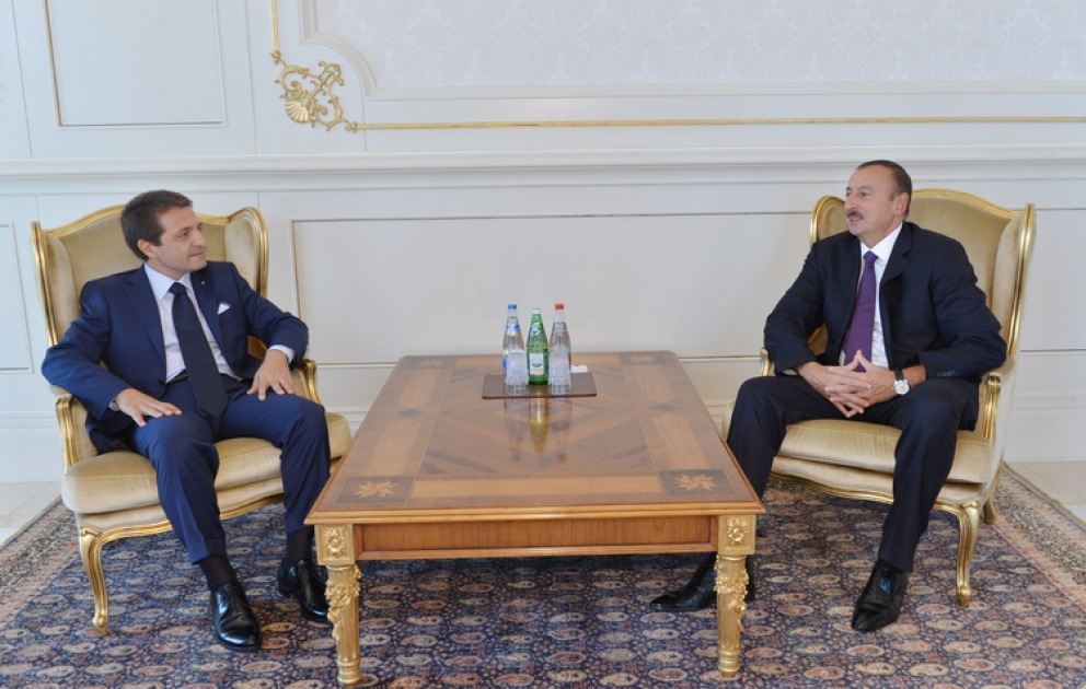 President Ilham Aliyev receives credentials of incoming Italian ambassador VİDEO