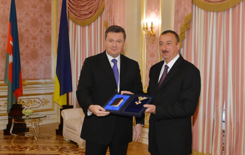 Ceremony to award Presidents of Azerbaijan and Ukraine held in Kyiv VİDEO