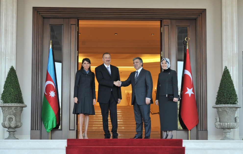 Azerbaijani President officially welcomed to Turkey VİDEO