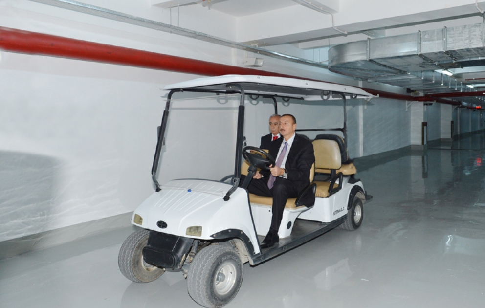 President Ilham Aliyev inspects newly-opened underground car park in the center of Baku VİDEO