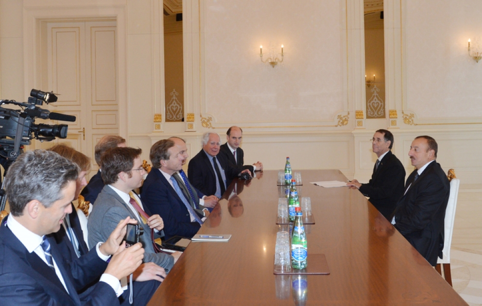 Azerbaijani President receives British Prime Minister`s Trade Envoy VİDEO