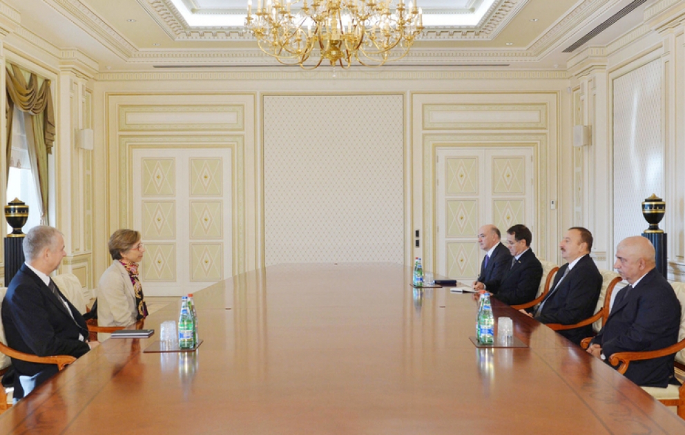 Le président Ilham Aliyev a reçu la présidente de la mission d’observation électorale Bureau des institutions démocratiques et des droits de l'homme de l’OSCE VİDEO