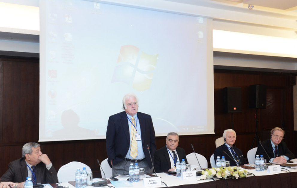 Des discussions sur le thème «Le développement durable et la civilisation écologique» sont lancées dans le cadre du IIIe Forum humanitaire international de Bakou VİDEO