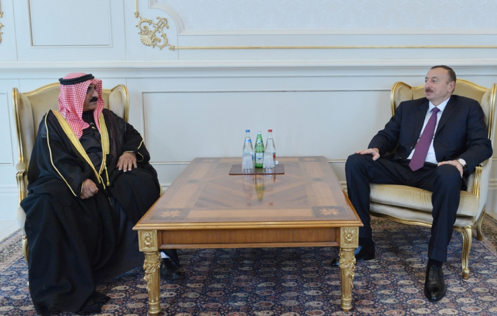 Le président Ilham Aliyev a reçu les lettres de créance du nouvel ambassadeur de l’Etat du Koweït en Azerbaïdjan VİDEO
