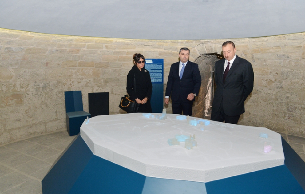 Le président Ilham Aliyev a visité la Tour de la Vierge afin de constater l’avancement des travaux de consolidation VIDEO