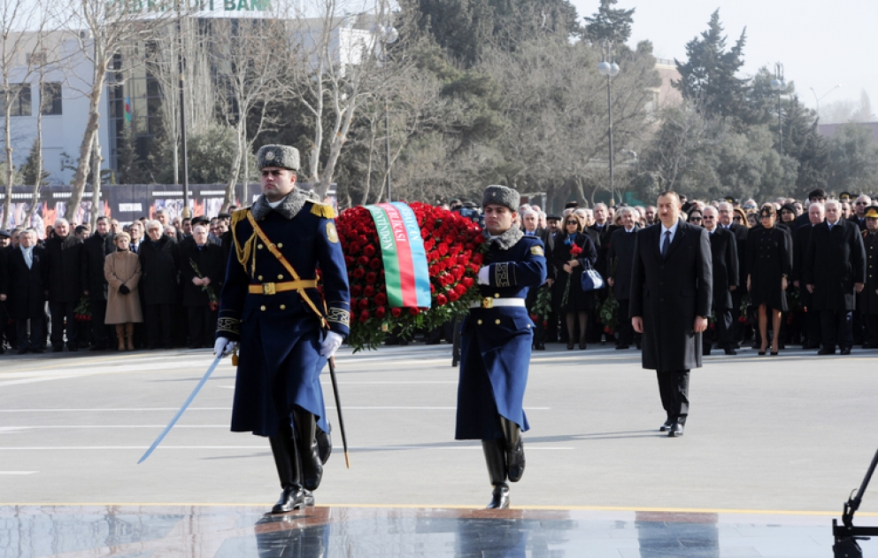 Xocalı faciəsi əsrlər boyu Azərbaycan xalqına qarşı törədilmiş soyqırımı siyasətinin ən qanlı səhifəsidir Prezident İlham Əliyev faciə qurbanlarının xatirəsini anma mərasimində iştirak etmişdir VİDEO