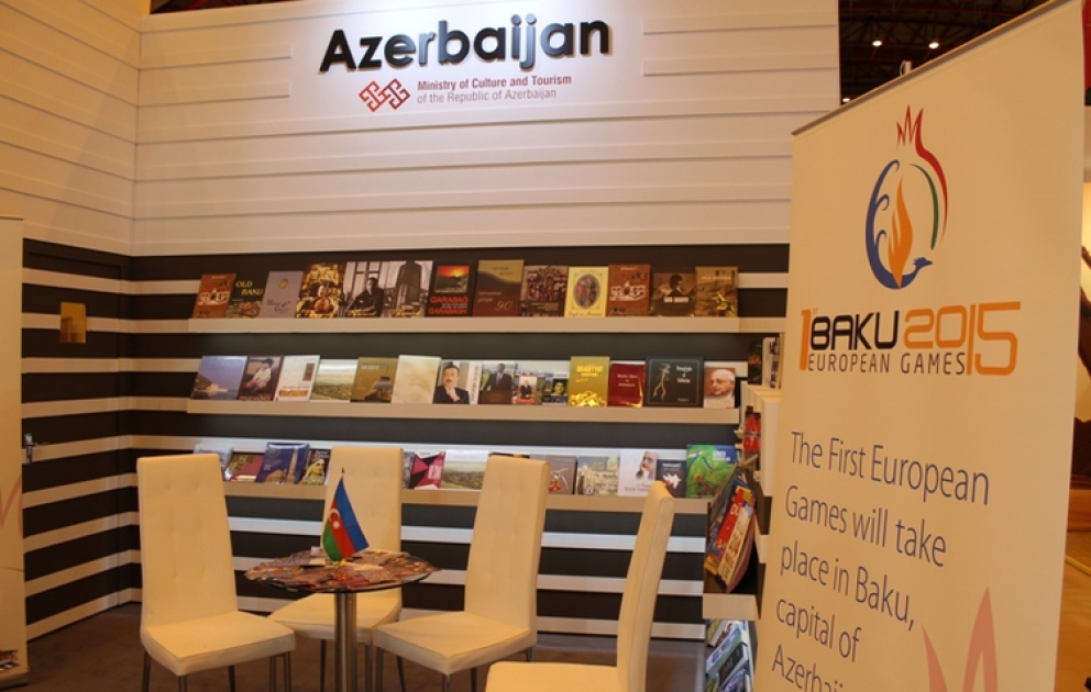 Azərbaycan Londonda keçirilən Beynəlxalq kitab sərgisində uğurla təmsil olunur VİDEO