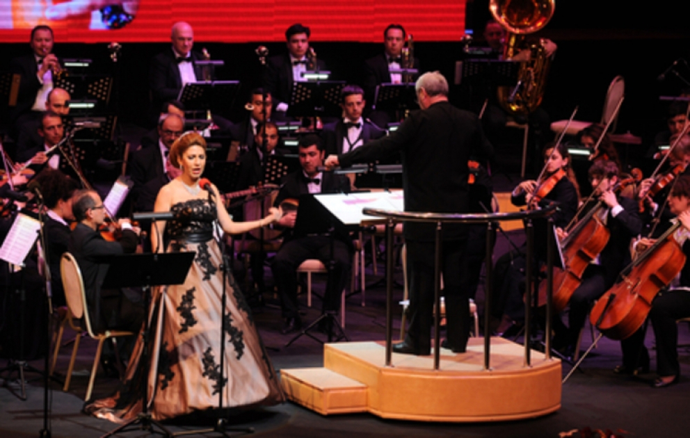 Əməkdar Artist Fidan Hacıyeva Heydər Əliyev Sarayında geniş konsert proqramı ilə çıxış etmişdir VİDEO