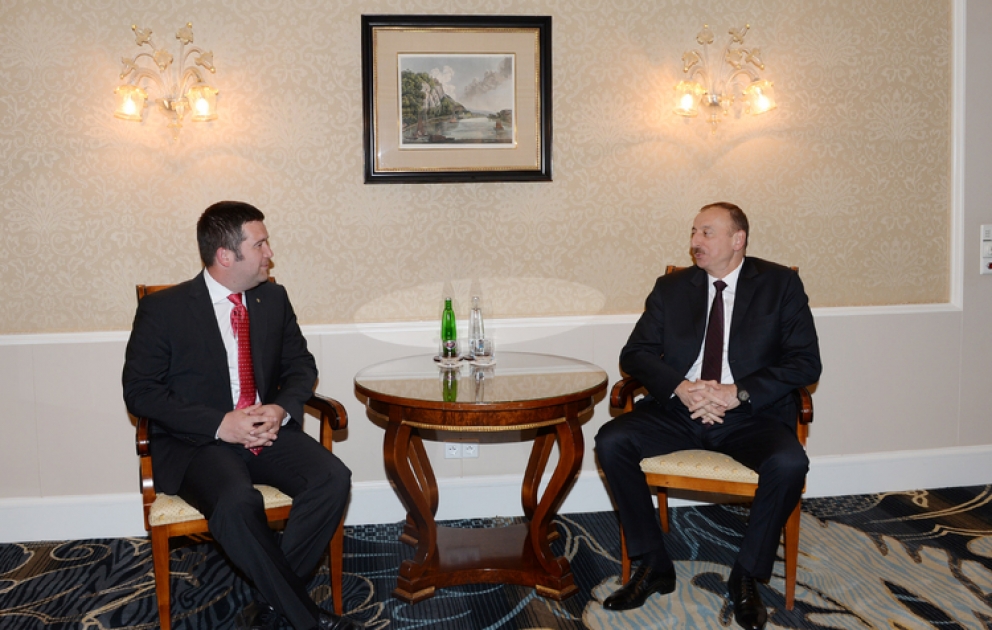 Prezident İlham Əliyev Çexiya Deputatlar Palatasının sədri, Çexiya-Azərbaycan parlamentlərarası dostluq qrupunun rəhbəri Yan Hamaçek ilə görüşmüşdür VİDEO