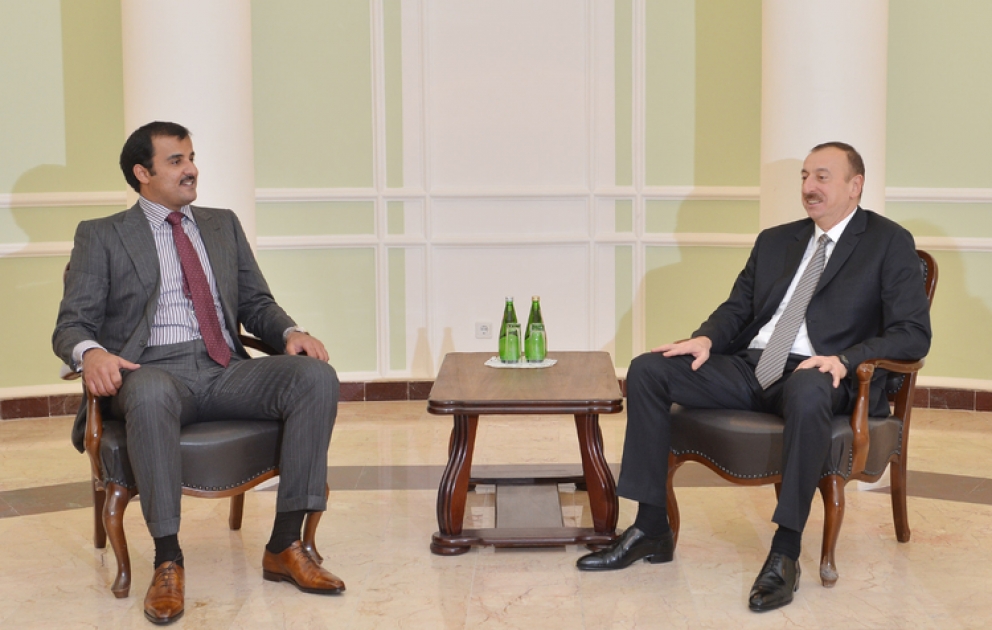 Azerbaijani President meets Qatari Emir in Sochi VIDEO