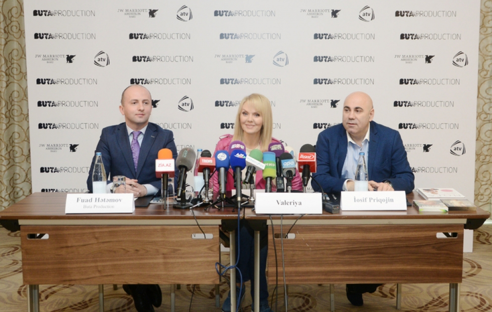 В Баку прошла пресс-конференция народной артистки России Валерии ВИДЕО