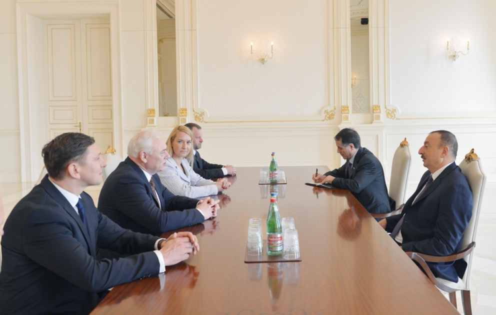 Präsident Ilham Aliyev empfing eine Delegation um den litauischen Minister für Innere Angelegenheiten VIDEO