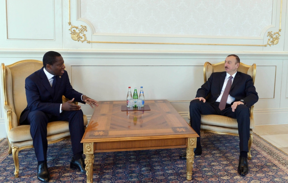 Le président Ilham Aliyev a reçu le nouvel ambassadeur de Bénin en Azerbaïdjan VIDEO