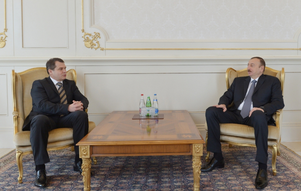 Le président Ilham Aliyev a reçu les lettres de créance du nouvel ambassadeur de la République tchèque en Azerbaïdjan VIDEO