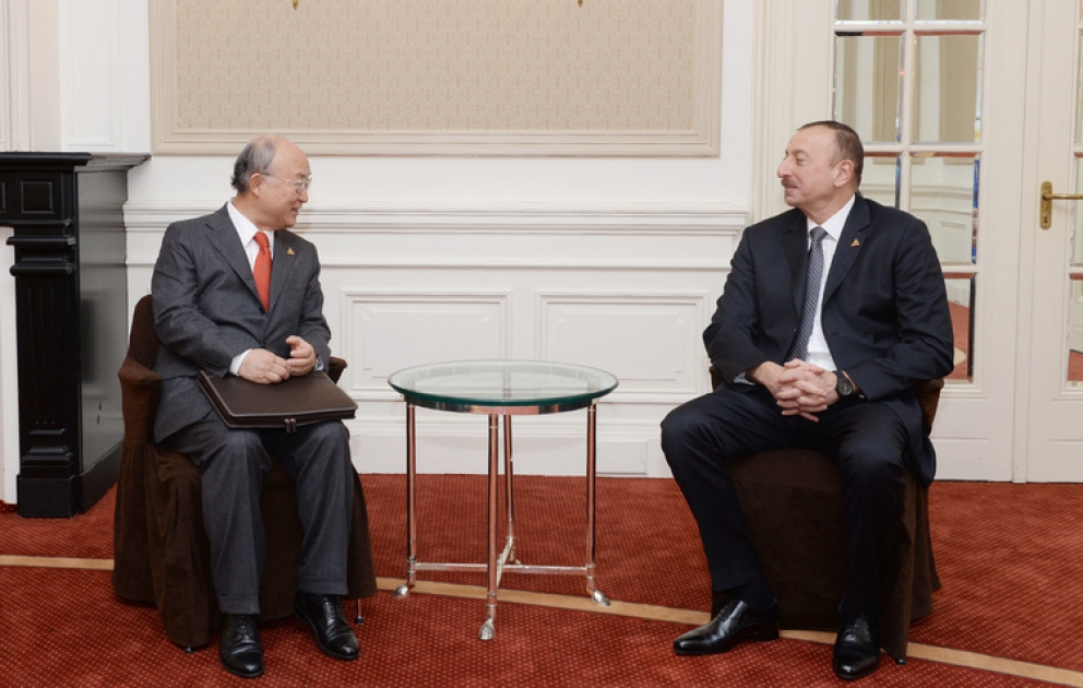 Le président Ilham Aliyev s’est entretenu avec le directeur général de l’Agence internationale de l’énergie atomique Yukiya Amano à La Haye VIDEO