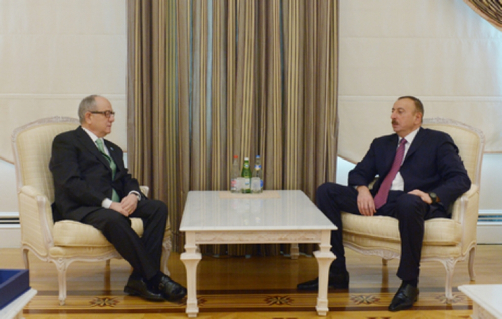 Le président Ilham Aliyev a reçu le secrétaire général du Conseil de coopération des Etats turcophones VIDEO
