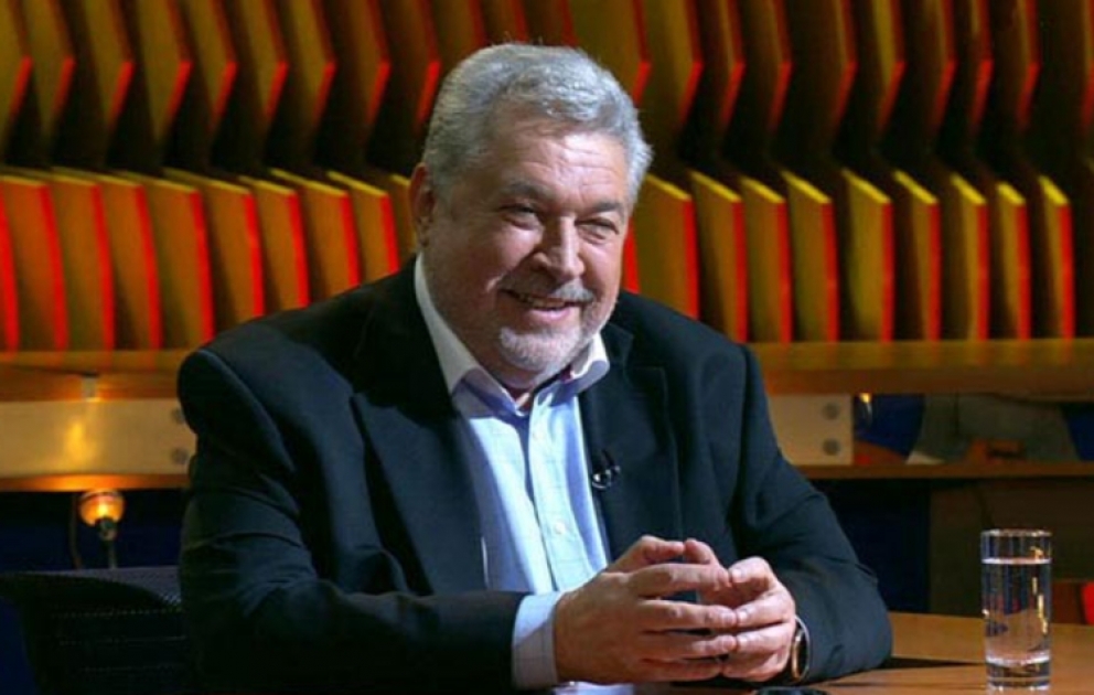 Yuli Qusman: “Bakı da mənim vətənimdir, Moskva da.Hər iki şəhər mənə çox şey verib, mən onları çox sevirəm. Lakin dünyanın harasında daha rahat nəfəs aldığımdan, özümü harada daha sərbəst hiss etdiyimdən danışsaq, bu yer, əlbəttə, Bakıdır” VİDEO