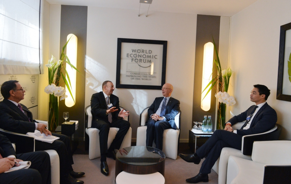 Le président azerbaïdjanais Ilham Aliyev s’est entretenu avec le président-fondateur du Forum économique mondial Klaus Schwab VIDEO