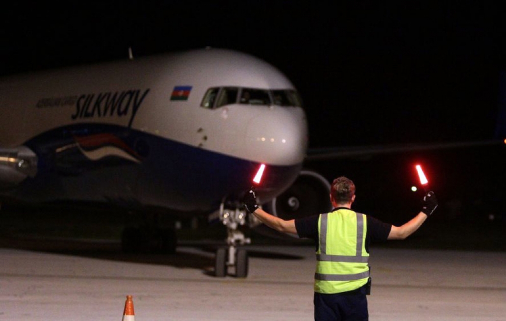 Azərbaycandan Bosniya və Herseqovinada təbii fəlakətdən zərər çəkmiş insanlara göndərilən humanitar yardım bu ölkənin müvafiq qurumlarına təhvil verilmişdir VİDEO