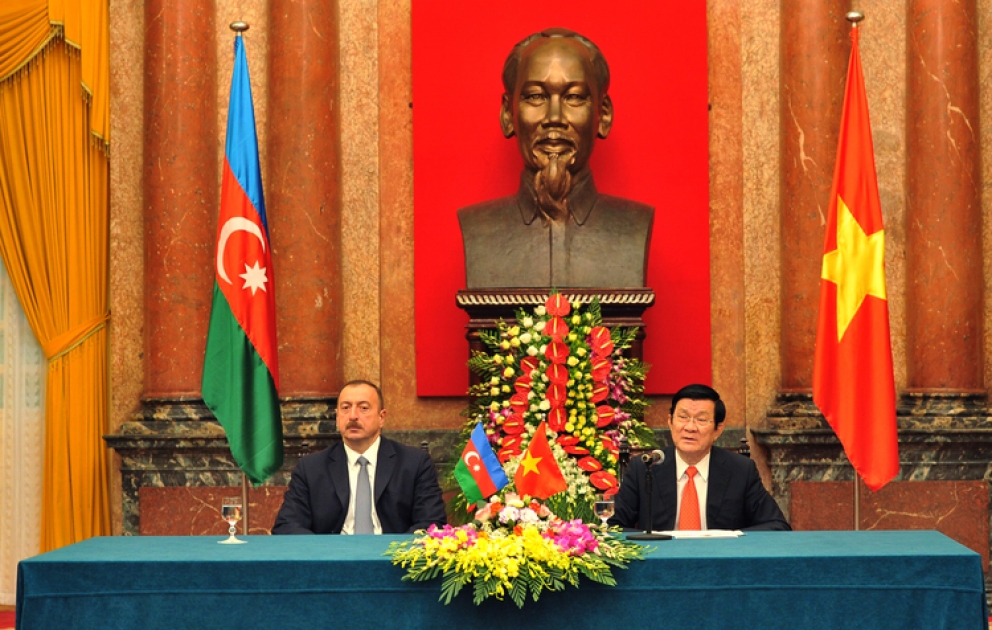 Presidents of Azerbaijan and Vietnam made statements for the press VIDEO
