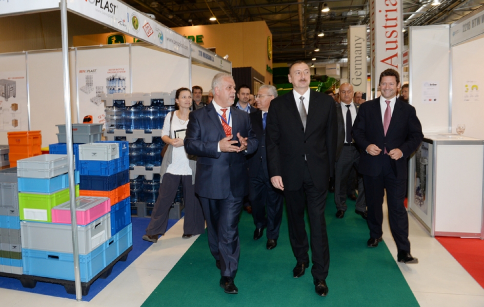 President Ilham Aliyev reviewed the 20th WorldFood Azerbaijan-2014 and the 8th AgriHort Azerbaijan-2014 international exhibitions VIDEO