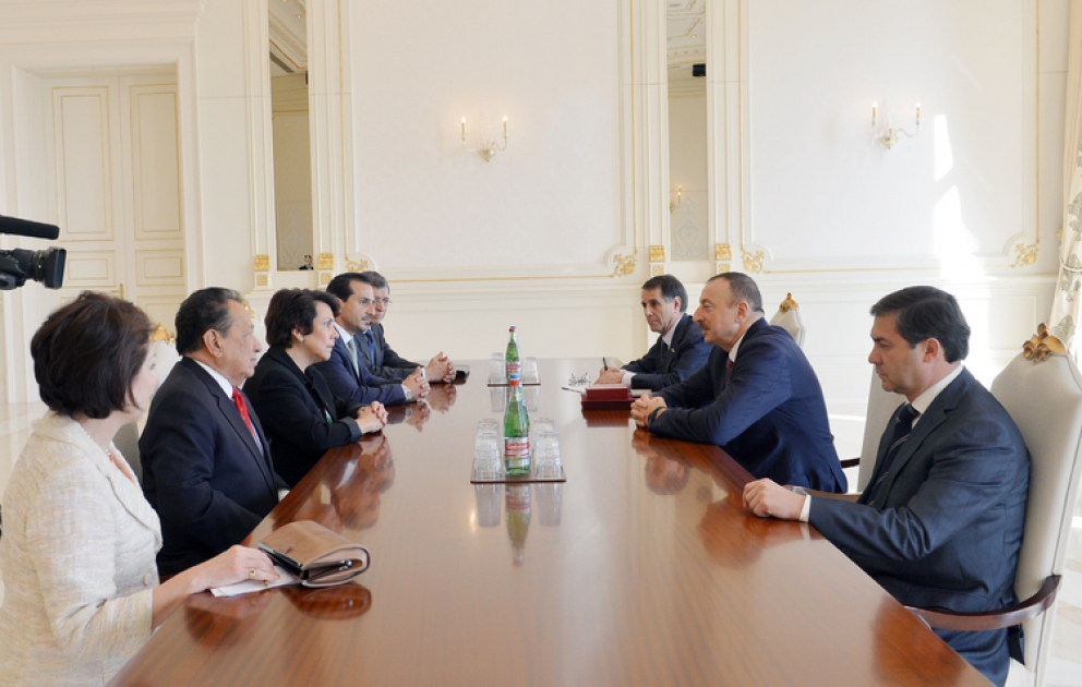 Präsident Ilham Aliyev eine Delegation unter der Leitung der Ministerin für Auswärtige Angelegenheiten und internationale Zusammenarbeit von Honduras empfangen VIDEO