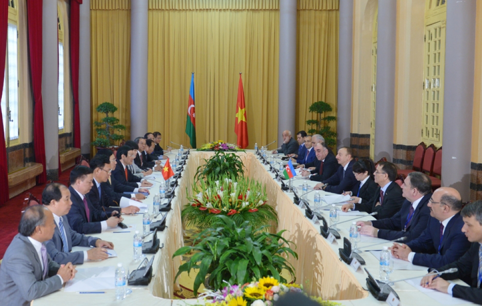 Treffen der Präsidenten von Aserbaidschan und Vietnam in einem erweiterten Format VIDEO