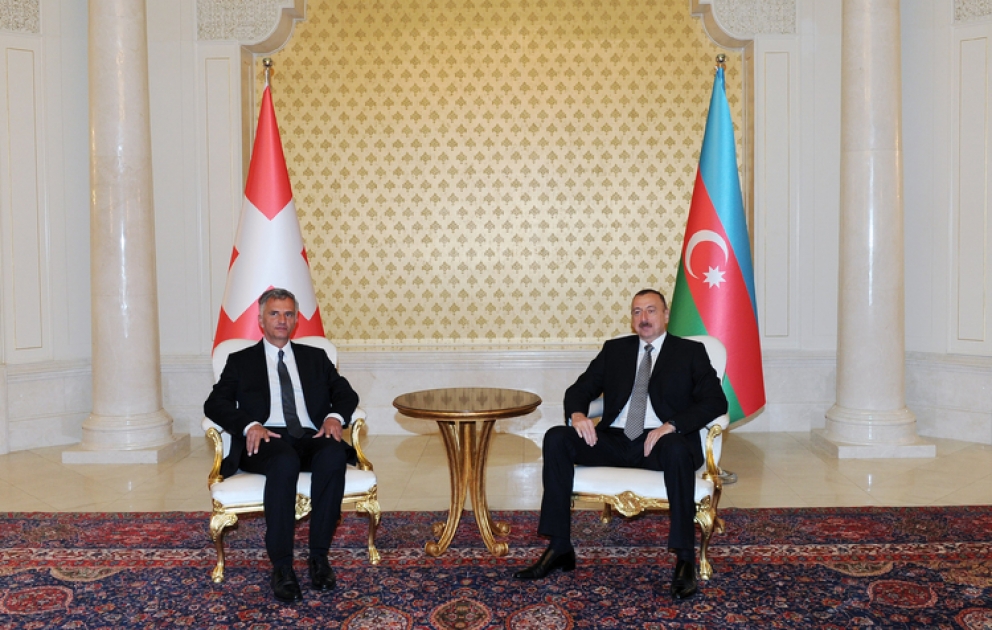 Azərbaycan Prezidenti İlham Əliyevin və İsveçrə Prezidenti Didye Burkhalterin təkbətək görüşü olmuşdur VİDEO
