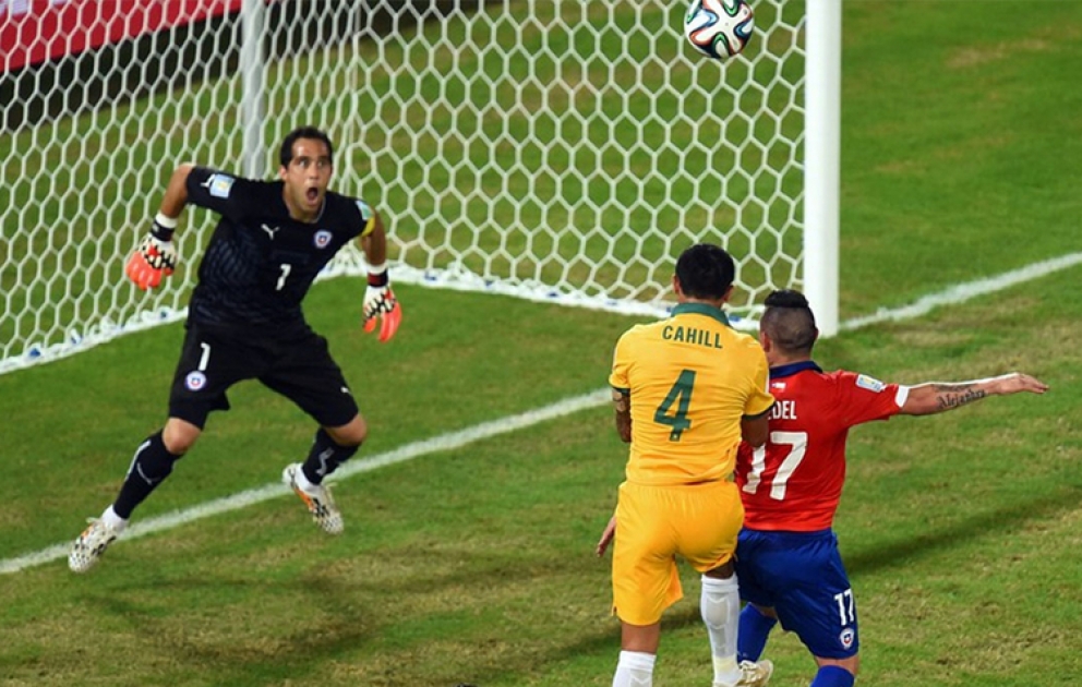 Futbol üzrə dünya çempionatının növbəti görüşü Çili yığmasının qələbəsi ilə başa çatmışdır VİDEO