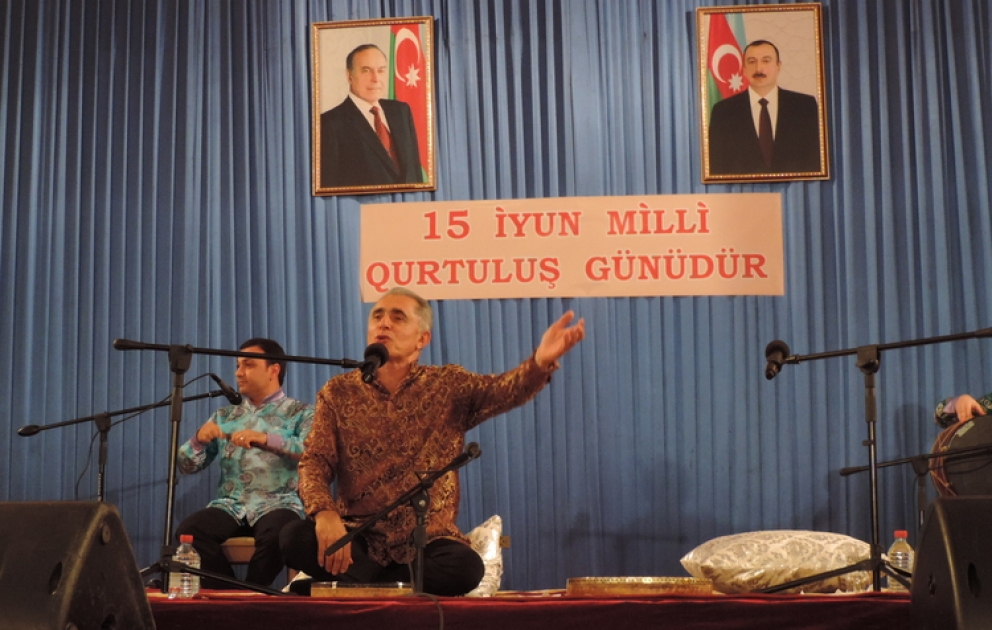 Ağsuda möhtəşəm bayram konserti və atəşfəşanlıq olmuşdur VİDEO