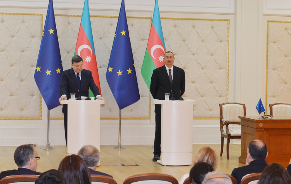 President of Azerbaijan Ilham Aliyev and President of the European Commission Jose Manuel Barroso made statements for the press VIDEO