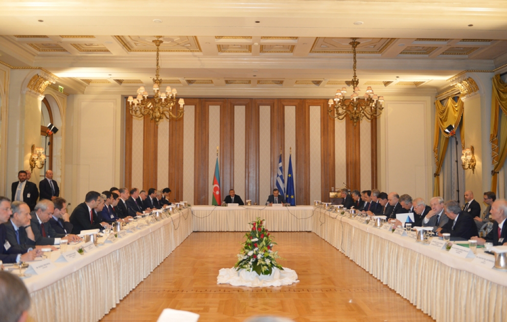 Rencontre du président azerbaïdjanais Ilham Aliyev et du Premier ministre grec Antonis Samaras avec les hommes d’affaires VIDEO