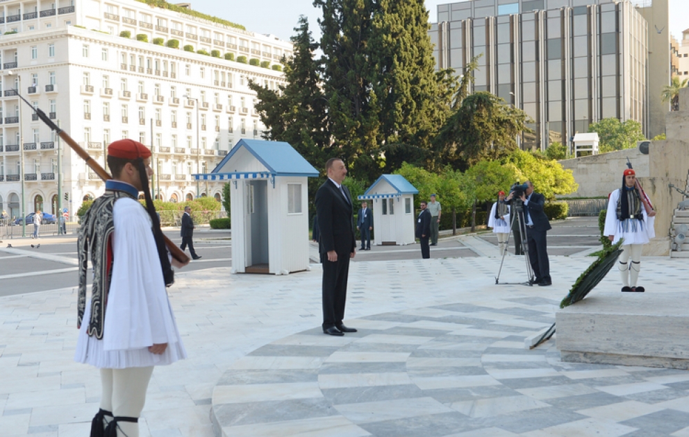 President Ilham Aliyev visited the Tomb of the Unknown Soldier in Athens VIDEO