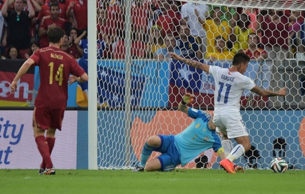 Çili millisi Braziliyada keçirilən futbol üzrə dünya çempionatında növbəti qələbəsini qazanmışdır VİDEO