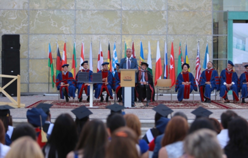 “ADA” Universitetinin MADİA magistr proqramının 2014-cü il məzunlarının buraxılış mərasimi keçirilmişdir VİDEO