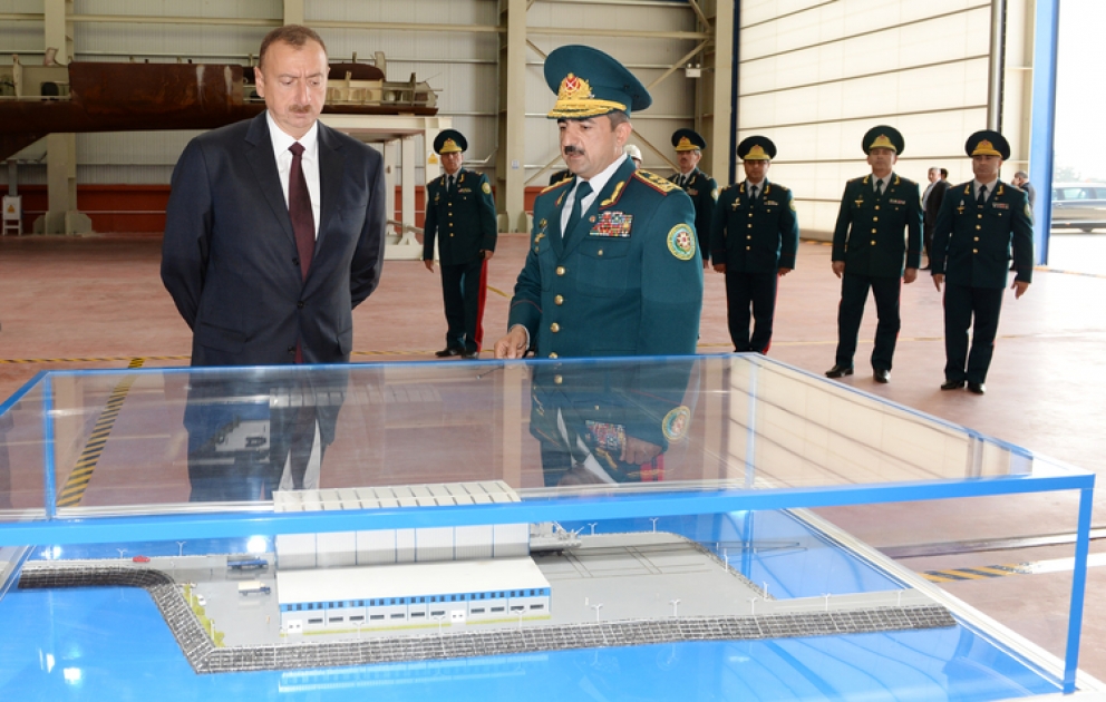 Le président Ilham Aliyev a participé à l’inauguration de la nouvelle usine de construction navale de la Garde côtière du Service national des frontières VIDEO