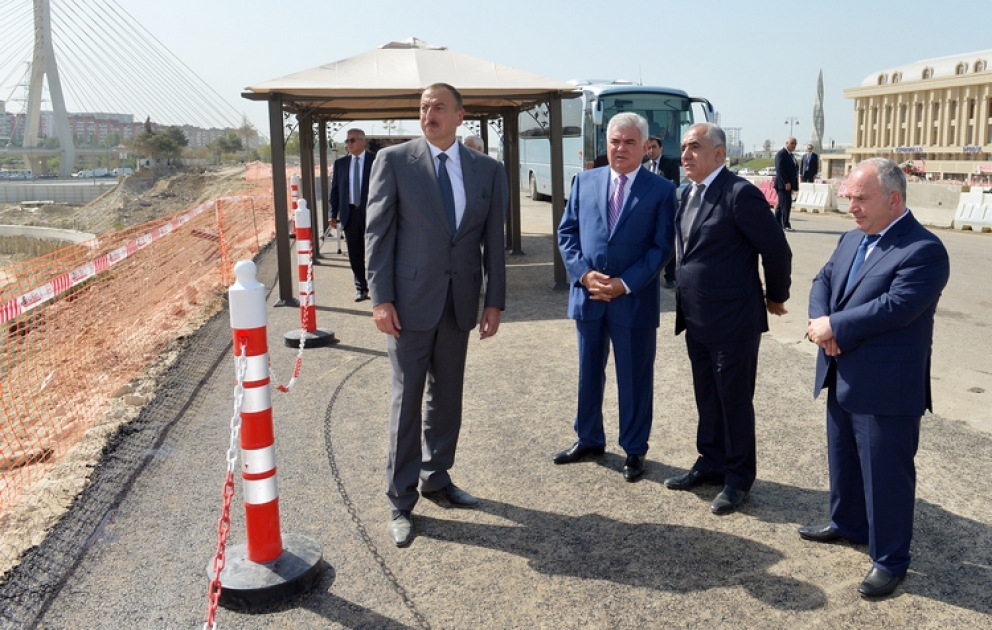 Prezident İlham Əliyev Bakı Olimpiya Stadionu ətrafında inşası davam etdirilən yol-nəqliyyat infrastrukturunun tikintisi ilə tanış olub VİDEO